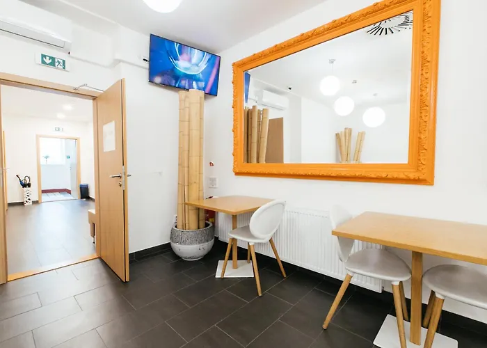Hostel Mandarinka *
